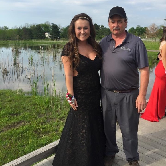 La Femme Black Lace Trumpet Gown - Picture 6 of 6